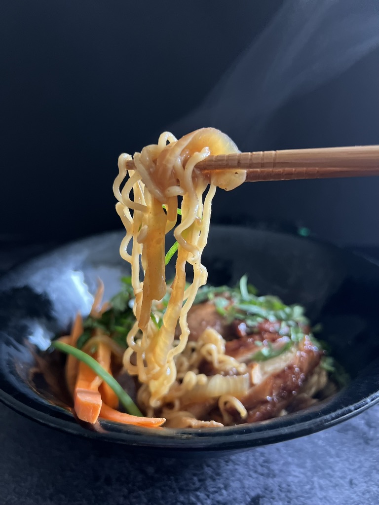 Ramen de Pollo con Curry & Coco