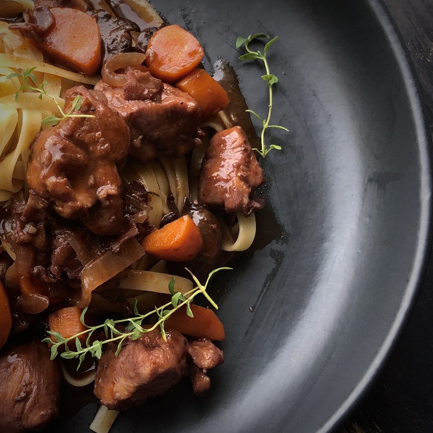 Pechuga Coq au Vin